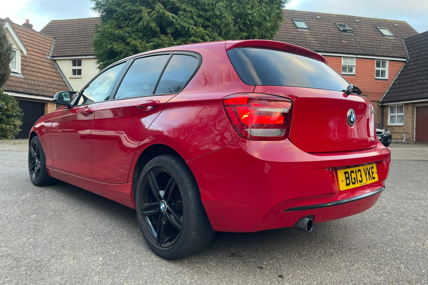 BMW F20 116i Sport - Crimson Red