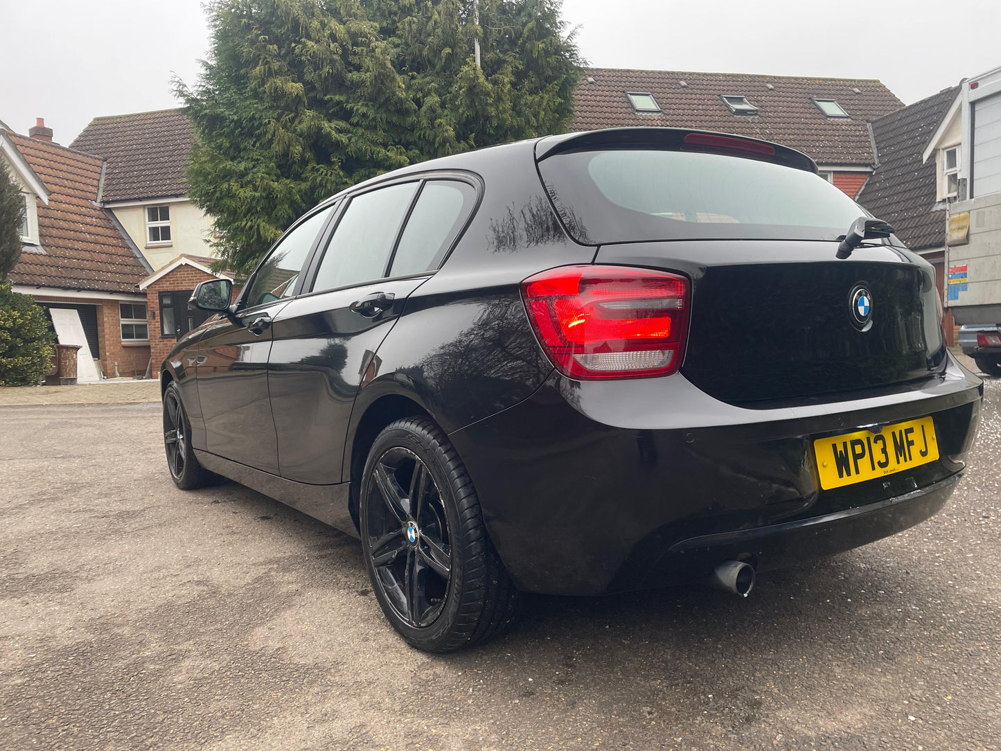 bmw 1 series boot