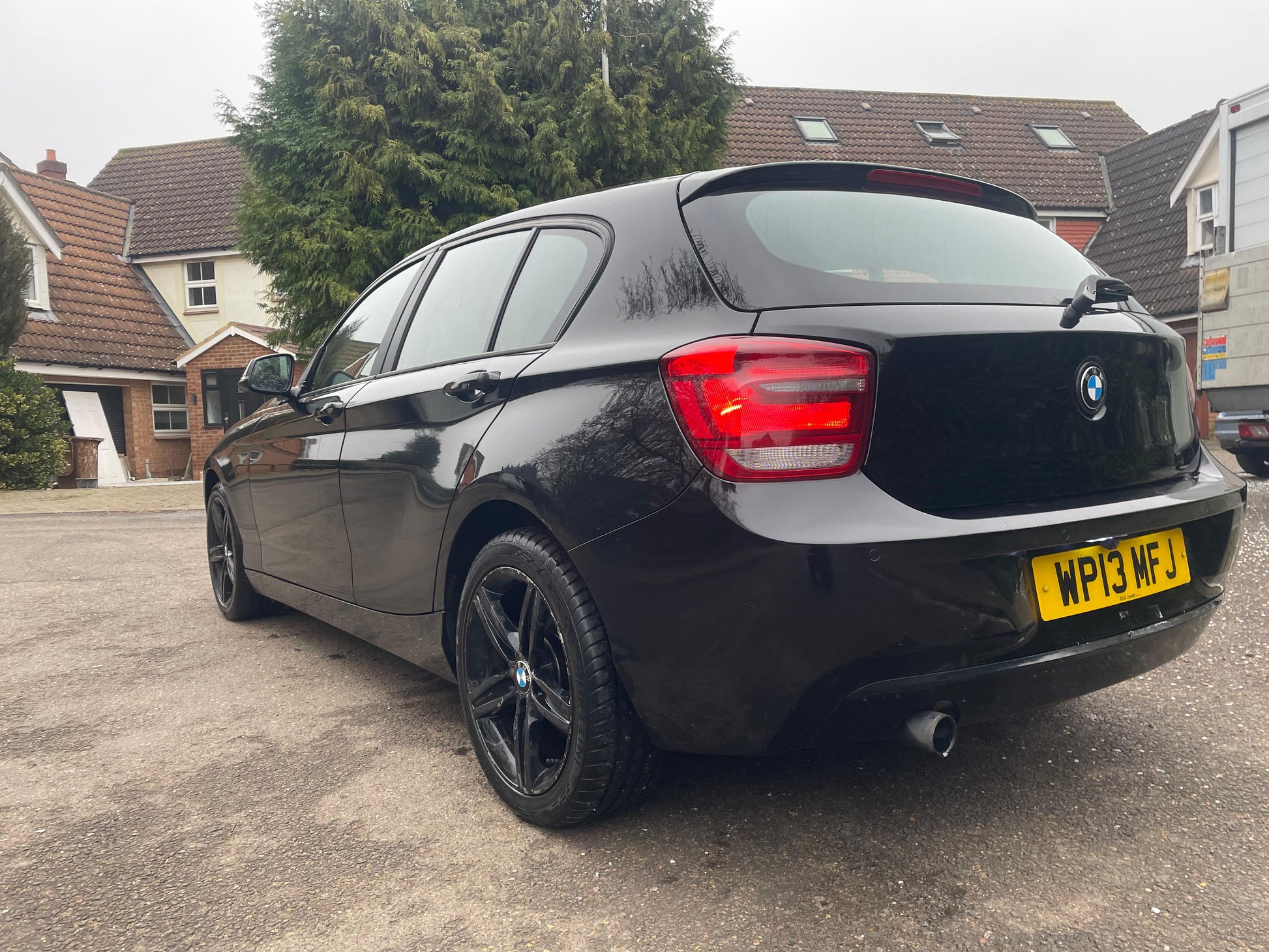 bmw 1 series boot